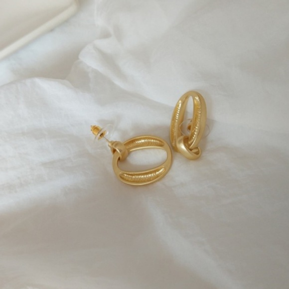 The Evie - Matte Gold Studded Hoop Earrings - Picture 4 of 5